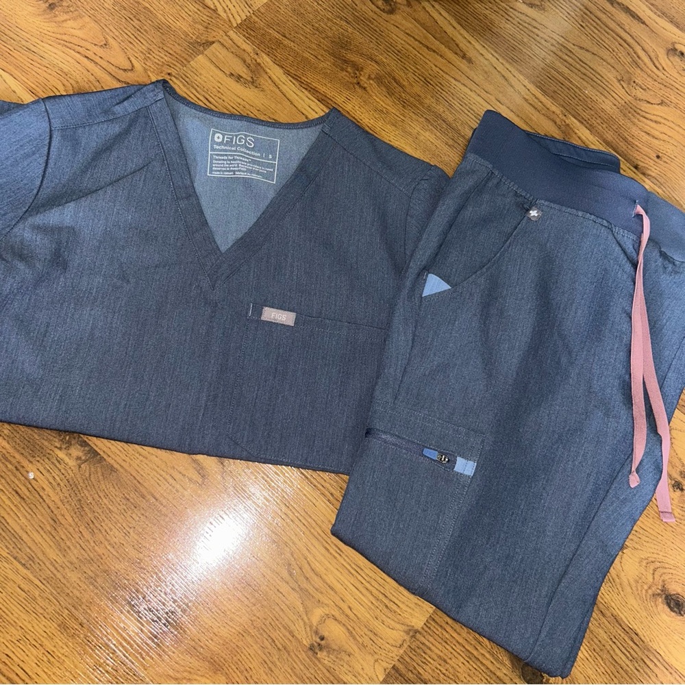 FIGS SCRUBS - HEATHER DENIM